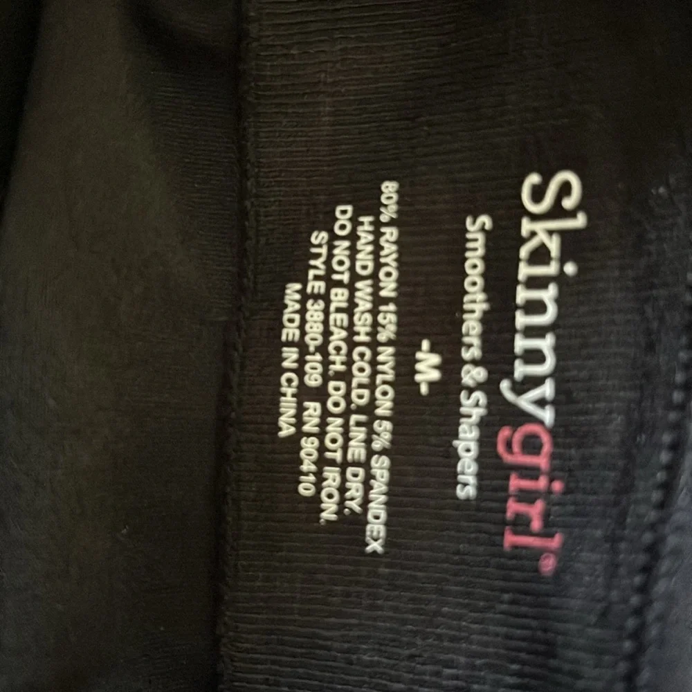 Skinny Girl Stretch Seamless Adjustable Straps Removable Pads Layering Camis 2pc - Picture 12 of 12